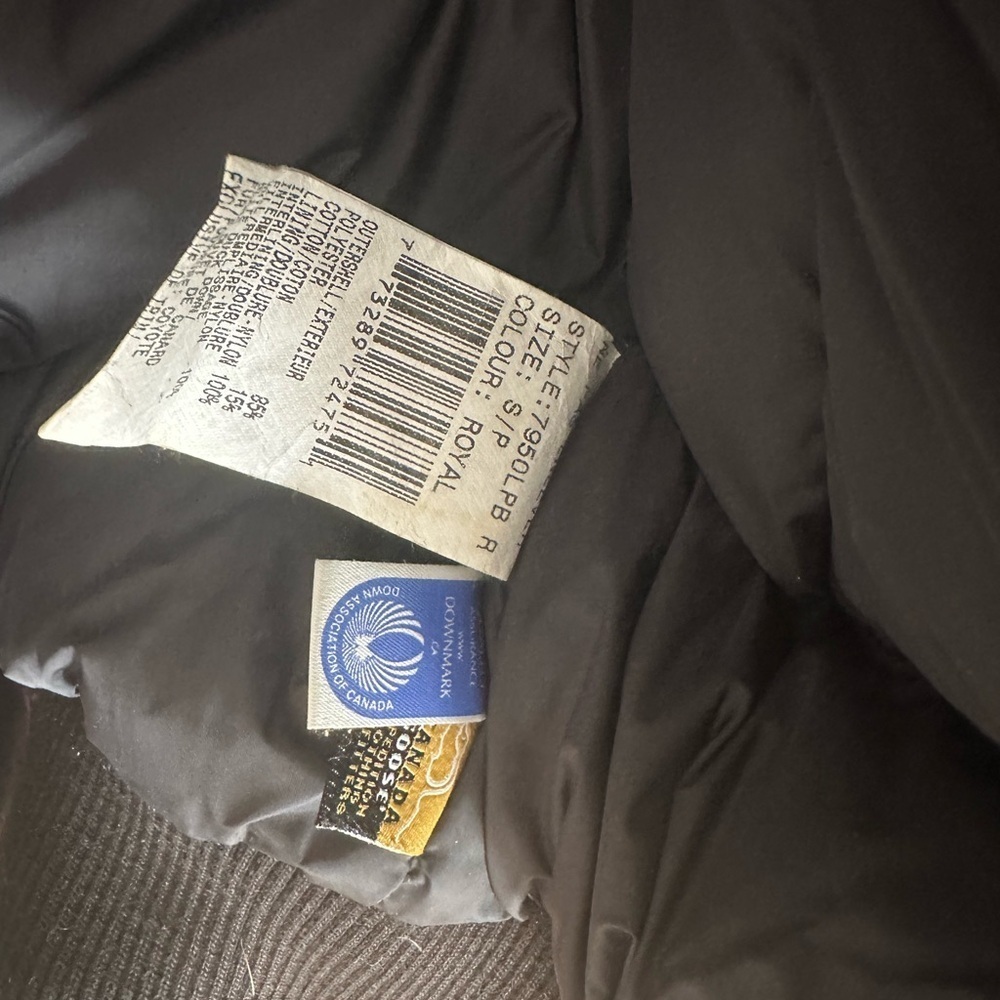 Canada Goose Blue PBI Chilliwack Bomber Small - Picture 6 of 7